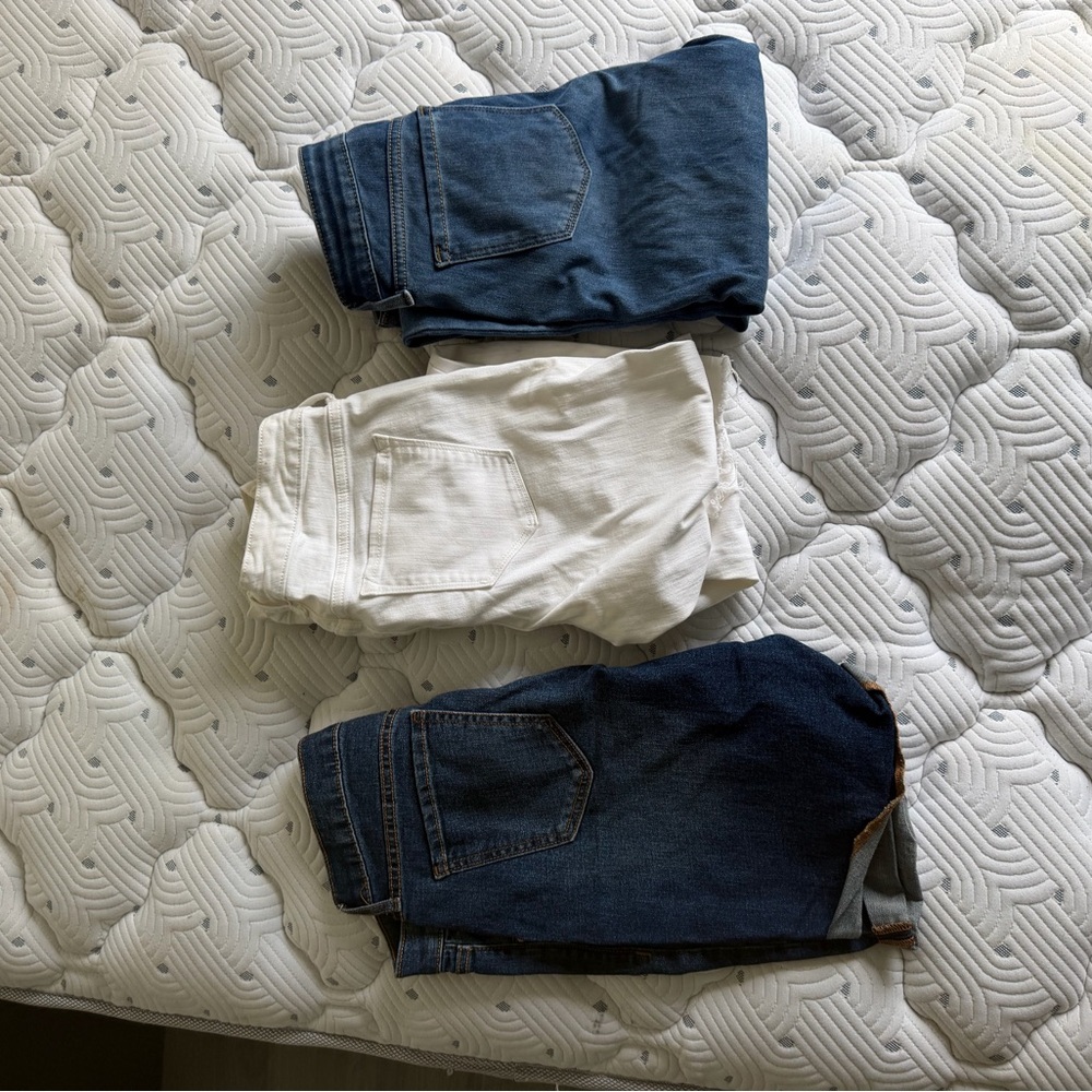 Woman’s old navy jeans